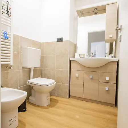 Vista Sui Tetti - 6 Minuti Da Porta Susa - Wifi Appartamento *