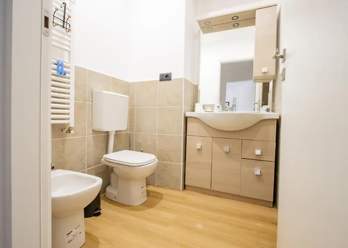 Vista Sui Tetti - 6 Minuti Da Porta Susa - Wifi Apartment *