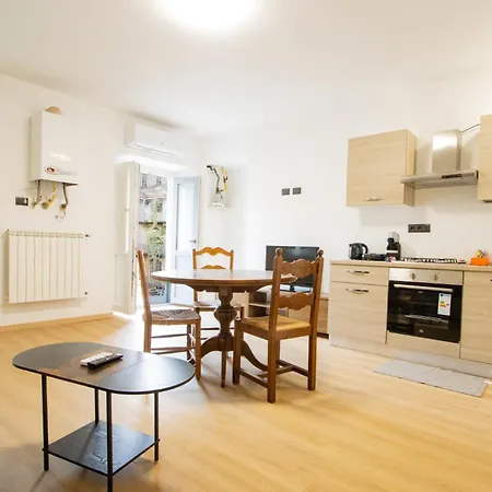 Vista Sui Tetti - 6 Minuti Da Porta Susa - Wifi Apartament Turyn